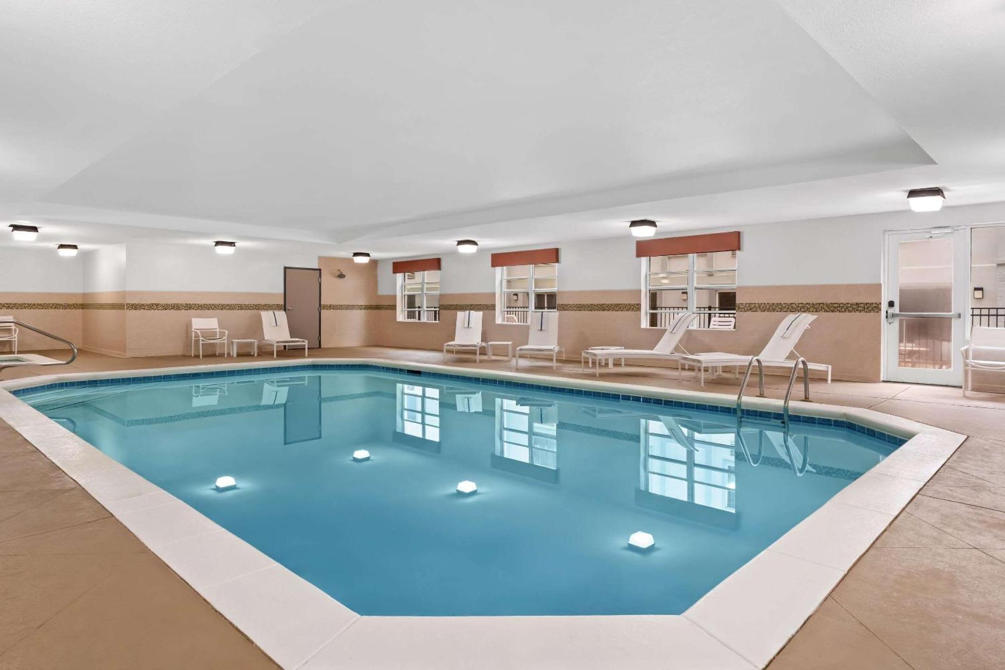 Country Inn & Suites By Radisson, Macon North, Ga Eksteriør bilde